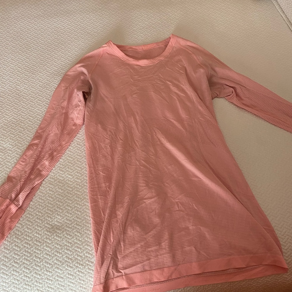 Lululemon Swiftly Tech long sleeve top